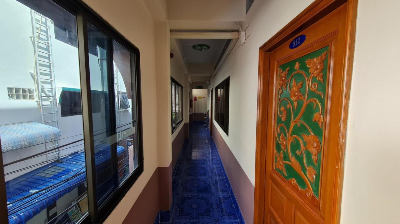 Vech Guesthouse Patong Екстериор снимка
