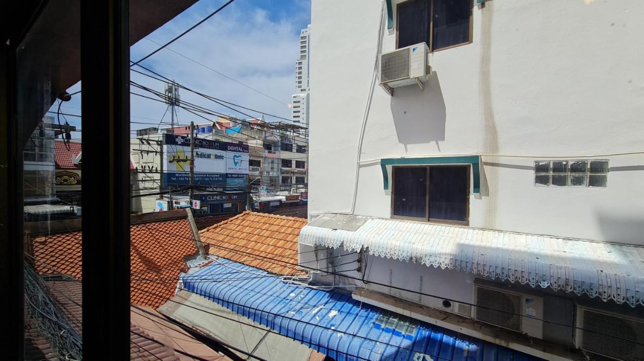 Vech Guesthouse Patong Екстериор снимка